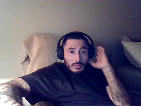 tengocanicas online show from November 14, 4:49 am