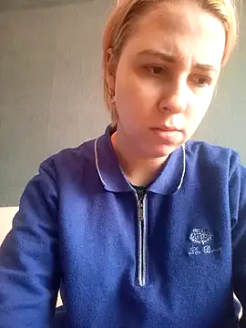 Snapshot of Gussie_Bridie chatting on February 9, 8:54 am Gussie Bridie online show from February 9, 8:54 am