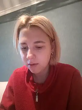 Snapshot of Gussie_Bridie chatting on February 12, 2:32 pm Gussie Bridie online show from February 12, 2:32 pm