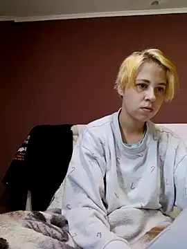 Gussie Bridie online show from April 14, 4:17 am