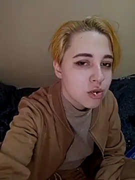 Gussie Bridie online show from February 18, 5:49 am