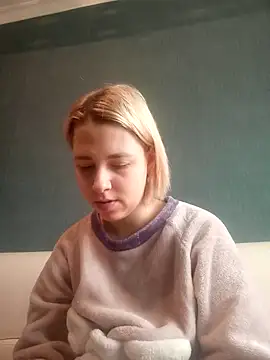 Snapshot of Gussie_Bridie chatting on February 26, 2:38 pm Gussie Bridie online show from February 26, 2:38 pm