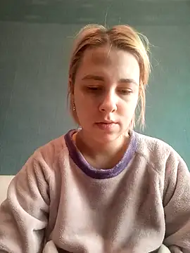 Snapshot of Gussie_Bridie chatting on March 2, 9:21 am Gussie Bridie online show from March 2, 9:21 am