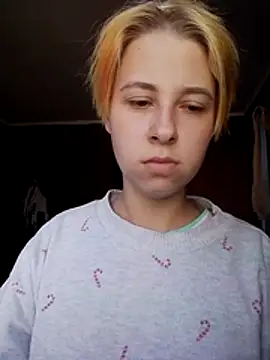 Gussie Bridie online show from April 15, 3:45 am