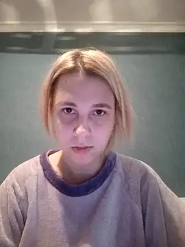Snapshot of Gussie_Bridie chatting on February 20, 2:02 pm Gussie Bridie online show from February 20, 2:02 pm