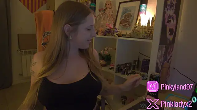 Pinkyladyxxx online show from April 26, 9:12 pm