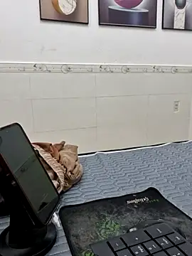 MinDanasa79 online show from April 5, 11:11 pm