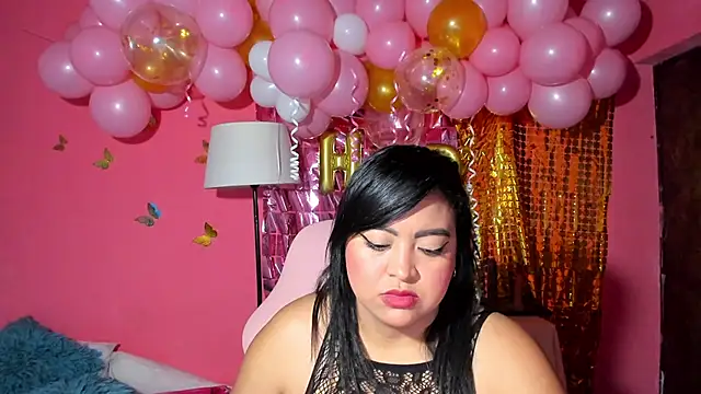 ivy roosx online show from April 13, 6:45 pm