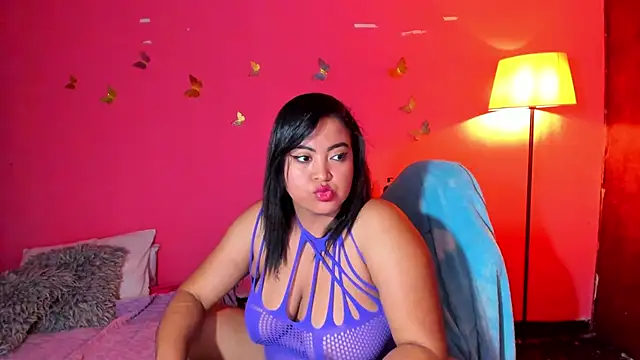 ivy roosx online show from March 14, 11:33 pm