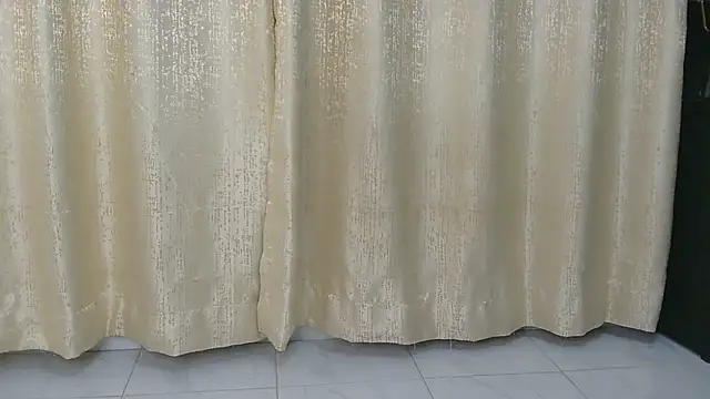 jeyberrie online show from July 6, 7:49 pm