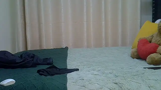 jeyberrie online show from June 18, 9:31 pm