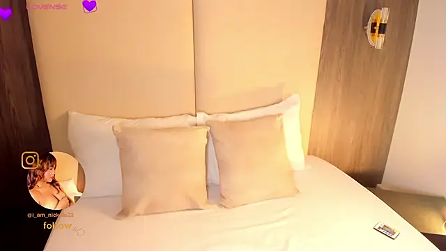 nicky peyton online show from April 9, 2:24 am