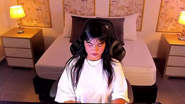 nicky peyton online show from September 23, 2:40 am