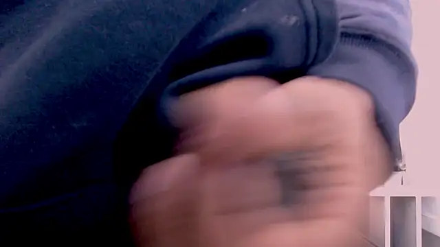 Snapshot of Jose_Smoke chatting on March 19, 6:57 am Jose Smoke online show from March 19, 6:57 am