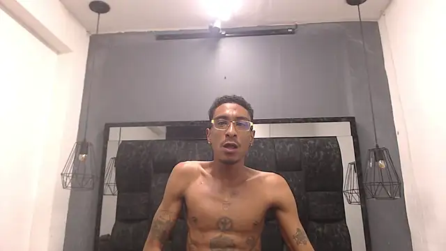 Snapshot of Jose_Smoke chatting on September 23, 1:56 am Jose Smoke online show from September 23, 1:56 am