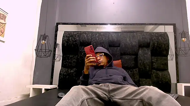 Snapshot of Jose_Smoke chatting on November 28, 4:12 am Jose Smoke online show from November 28, 4:12 am