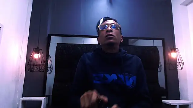 Snapshot of Jose_Smoke chatting on November 20, 3:29 am Jose Smoke online show from November 20, 3:29 am