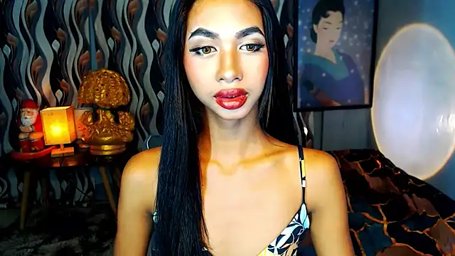 PrettyLatiina online show from December 28, 8:04 pm