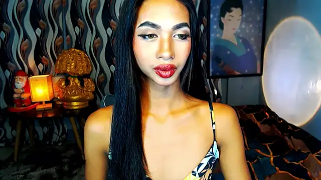 PrettyLatiina online show from January 22, 2:03 pm