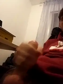 Snapshot of kevcore96 chatting on February 5, 6:15 pm kevcore96 online show from February 5, 6:15 pm