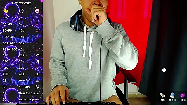 Snapshot of Ares_ttoter chatting on December 20, 2:05 pm Ares ttoter online show from December 20, 2:05 pm