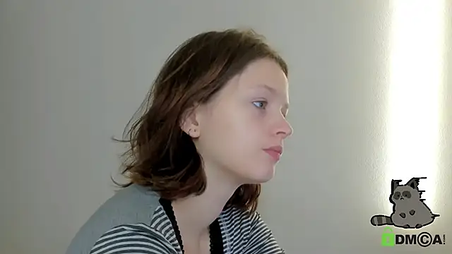 Snapshot of Alina_Mills chatting on September 10, 8:35 am Alina Mills online show from September 10, 8:35 am