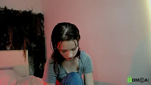 Alina Mills online show from December 1, 7:42 am