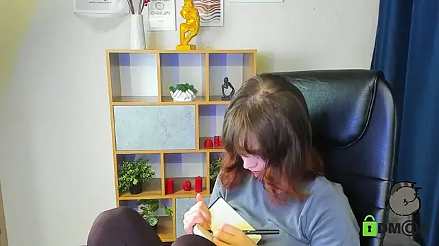 Alina Mills online show from November 7, 9:03 am