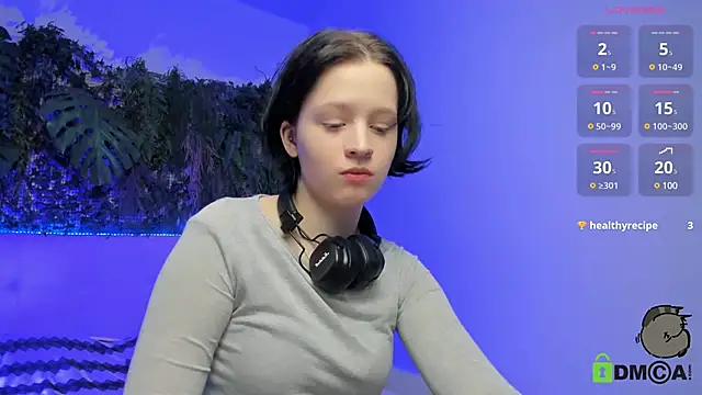 Snapshot of Alina_Mills chatting on February 7, 3:52 pm Alina Mills online show from February 7, 3:52 pm