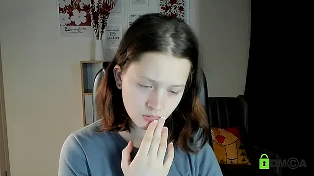 Alina Mills online show from December 5, 8:35 am