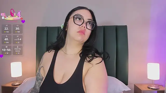 juicy led  online show from May 14, 11:18 am