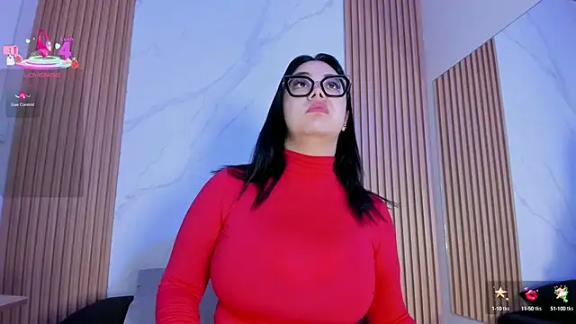 juicy led  online show from October 15, 11:18 am