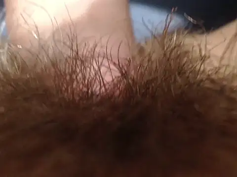 Snapshot of lolamike19 chatting on February 7, 10:45 am lolamike19 online show from February 7, 10:45 am