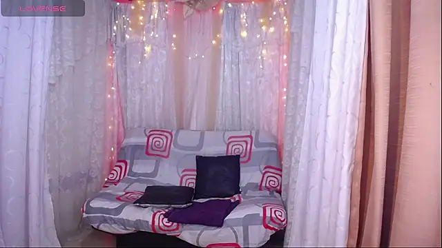 Snapshot of Ana_off_alana chatting on October 9, 10:43 pm Ana off alana online show from October 9, 10:43 pm