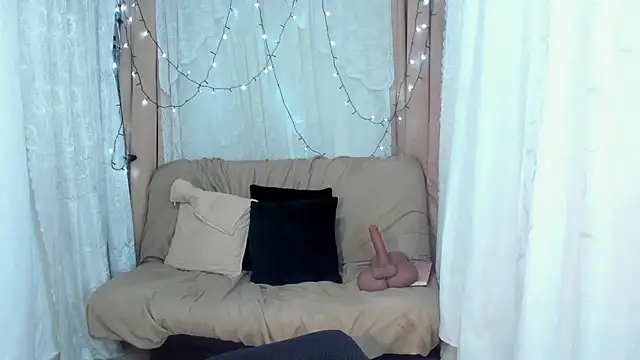 Ana off alana online show from March 29, 1:51 am