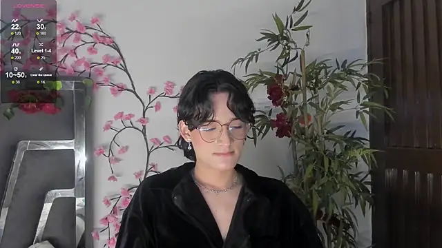 Snapshot of Black_Rose2 chatting on September 17, 11:56 am Black Rose2 online show from September 17, 11:56 am