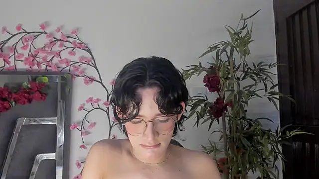 Snapshot of Black_Rose2 chatting on September 12, 12:05 pm Black Rose2 online show from September 12, 12:05 pm