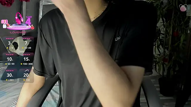 Snapshot of Black_Rose2 chatting on October 6, 11:22 am Black Rose2 online show from October 6, 11:22 am
