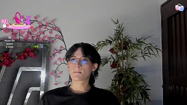 Snapshot of Black_Rose2 chatting on September 26, 12:12 pm Black Rose2 online show from September 26, 12:12 pm