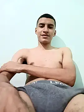 Rogersmit2 online show from December 21, 9:37 pm