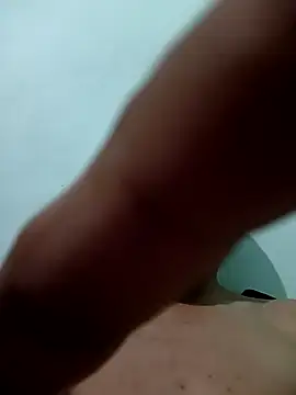 Rogersmit2 online show from January 11, 10:16 pm