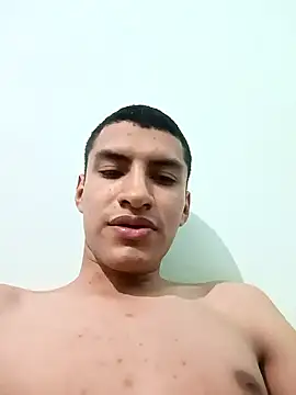 Rogersmit2 online show from December 14, 10:48 pm