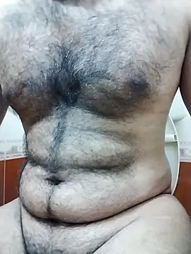 Snapshot of hairy_gun chatting on September 9, 5:06 am hairy gun online show from September 9, 5:06 am