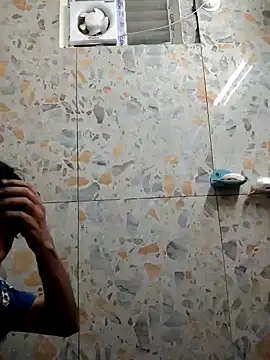 Snapshot of hairy_gun chatting on March 13, 9:05 pm hairy gun online show from March 13, 9:05 pm