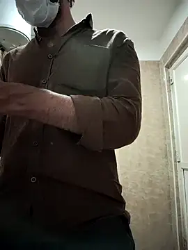 Snapshot of hairy_gun chatting on March 3, 1:01 pm hairy gun online show from March 3, 1:01 pm