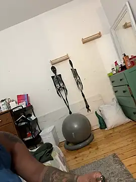 Goddess Nafeesha online show from January 11, 11:11 pm