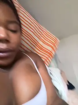 Goddess Nafeesha online show from November 8, 3:37 pm