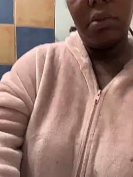 Goddess Nafeesha online show from October 11, 4:19 pm