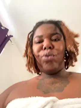 Goddess Nafeesha online show from October 28, 5:45 pm