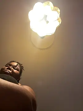 Goddess Nafeesha online show from March 27, 6:22 am